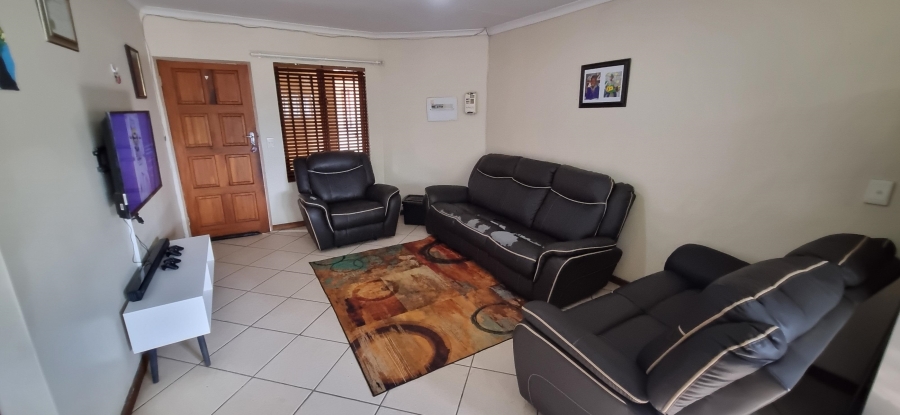 To Let 2 Bedroom Property for Rent in Brits North West